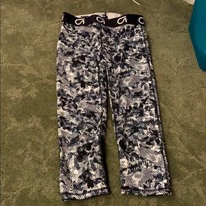 Size small GAP Fit Workout Leggings